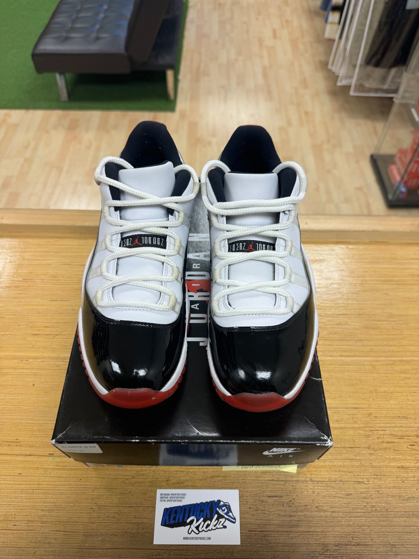 Jordan 11 Low “Concord Bred” (Sz 10.5)