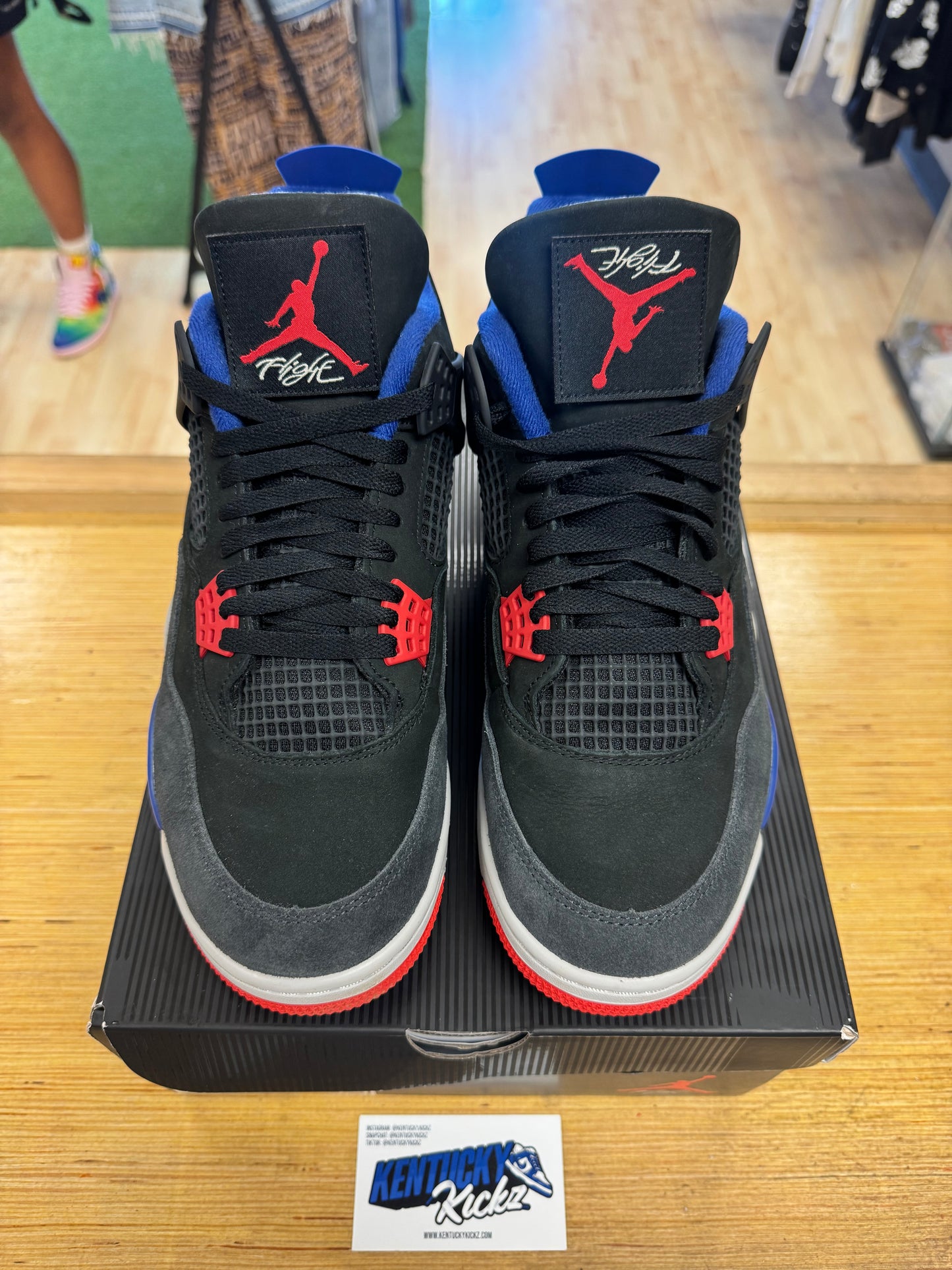 Jordan 4 Retro “Rare Air” (Sz 10.5)