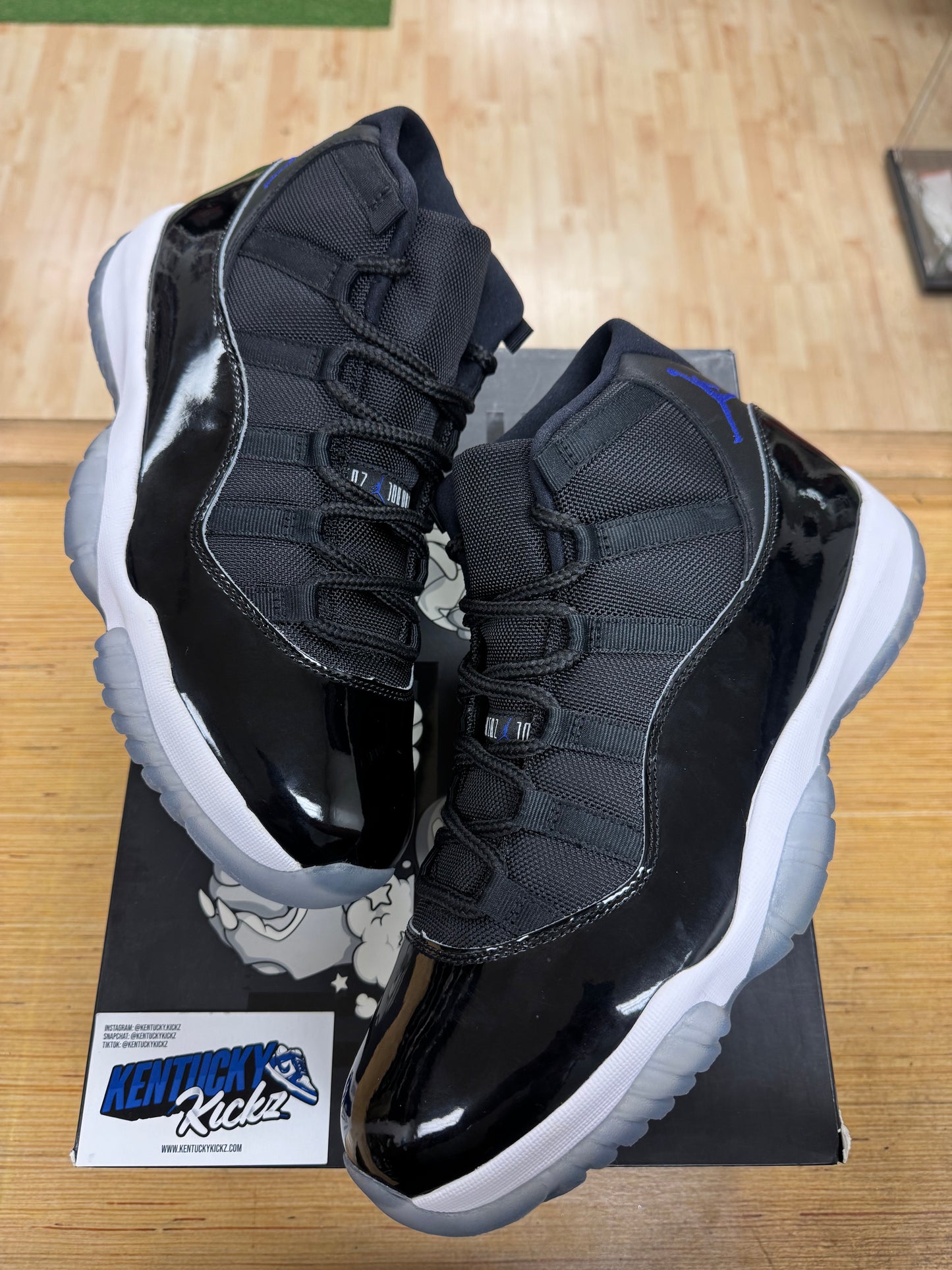 Jordan 11 Retro “Space Jam” 2016 (Sz 11.5)