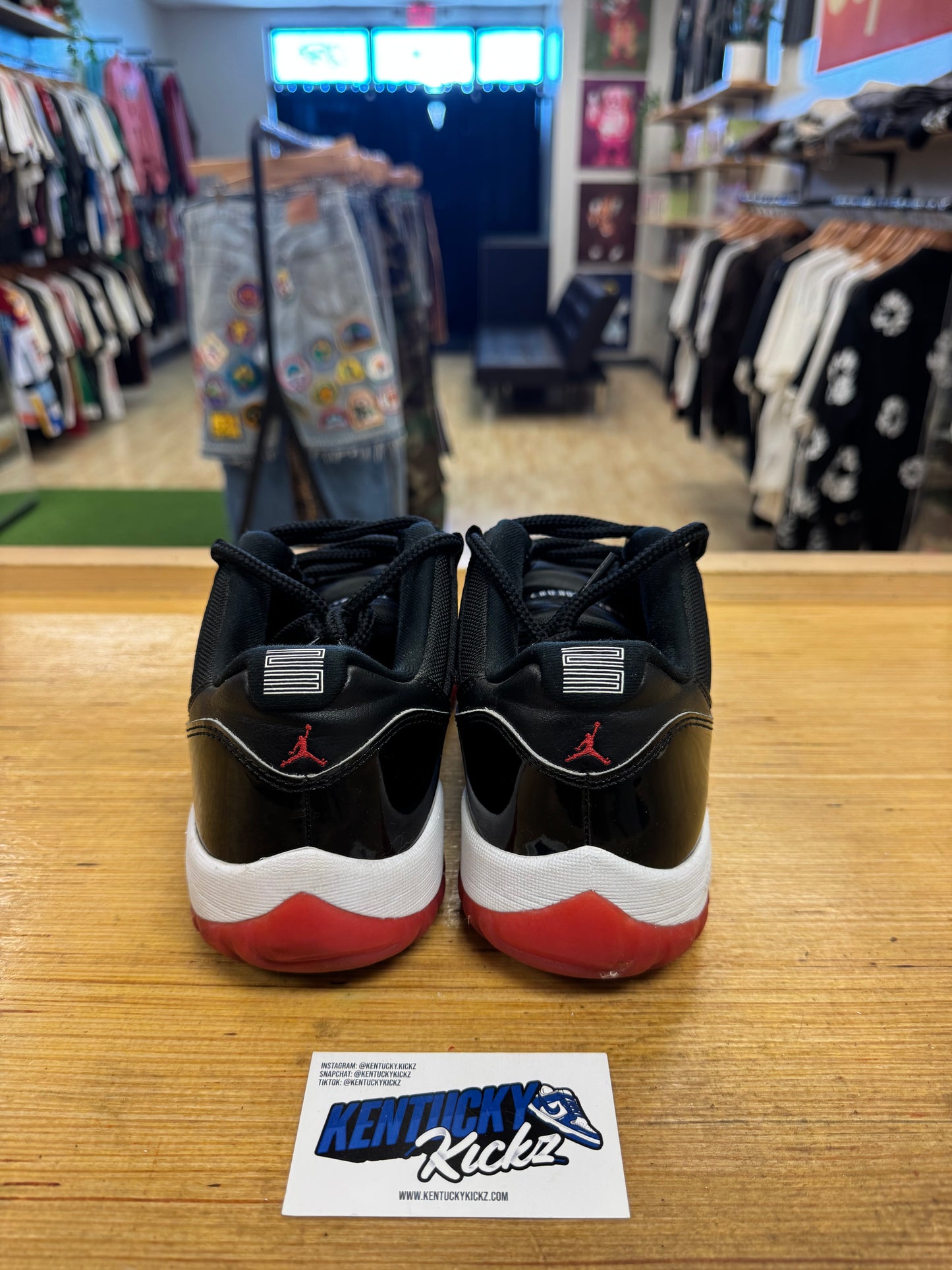 Jordan 11 Retro Low “Bred” 2025 (Sz 10.5)