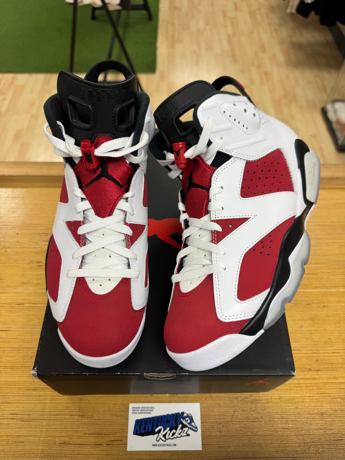 Jordan 6 Retro “Carmine” 2021 (Sz 10)