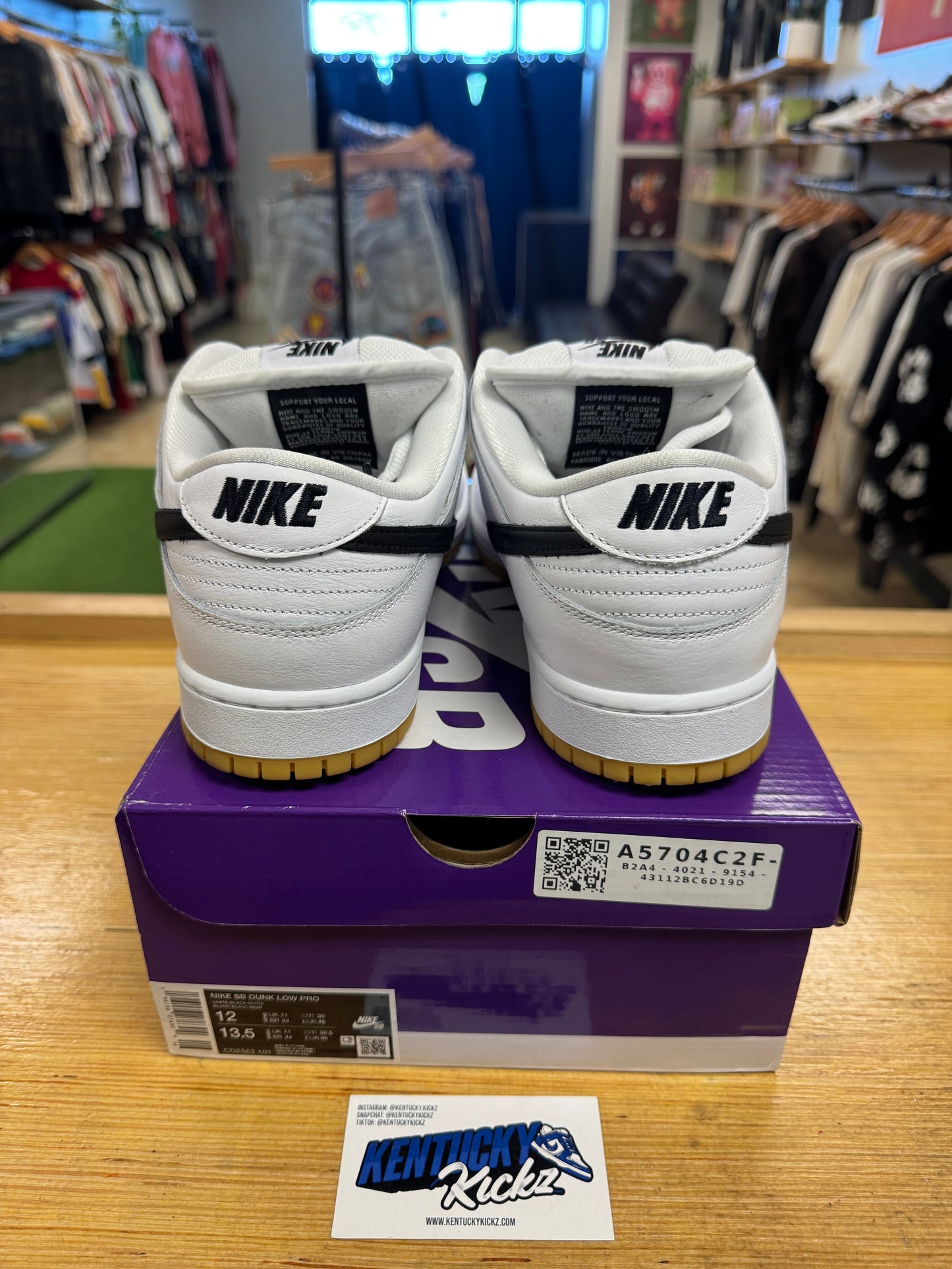 SB Dunk Low Pro “White Gum” (Sz 12)