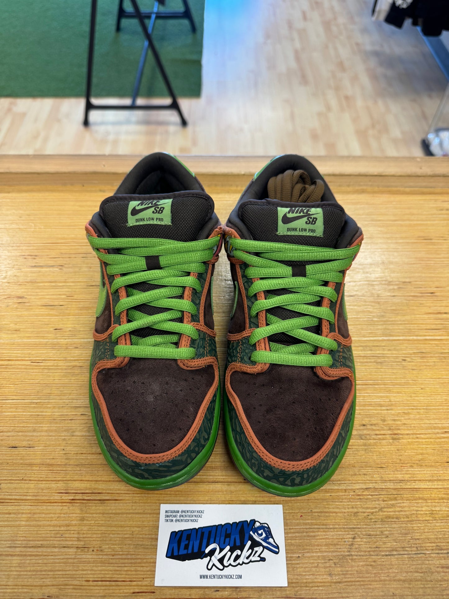 SB Dunk Low “De La Soul” (Sz 9.5)