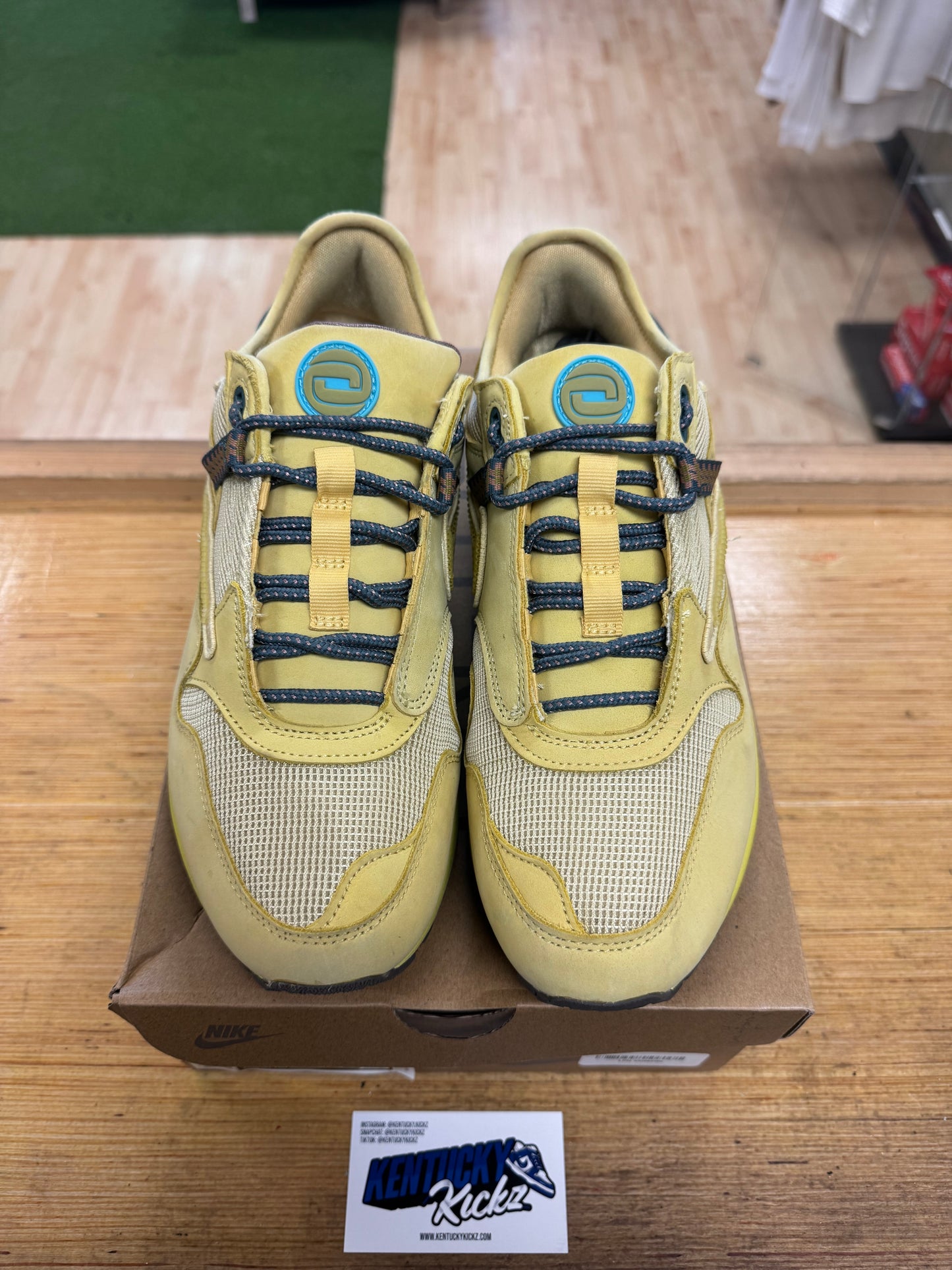 Air Max 1 “Travis Scott Cactus Jack Saturn Gold” (Sz 10)