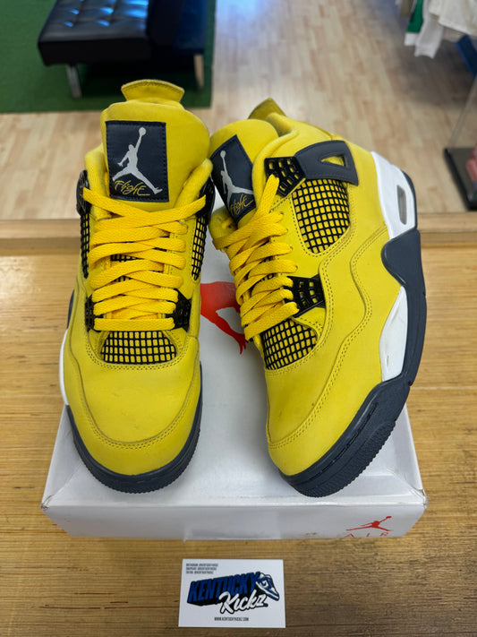 Jordan 4 Retro “Lightning” (Sz 9.5)