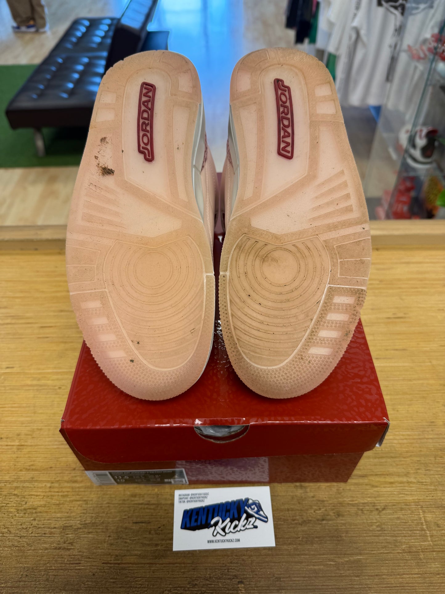 Jordan 3 Retro “Valentines Day Treat Yourself” (Sz 11.5W / 10 Men)