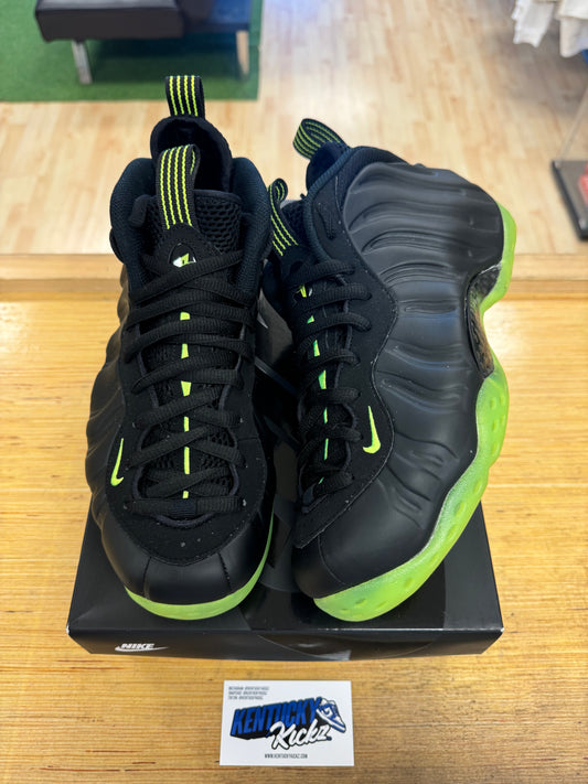 Foamposite One “Black Volt” (Sz 8.5)
