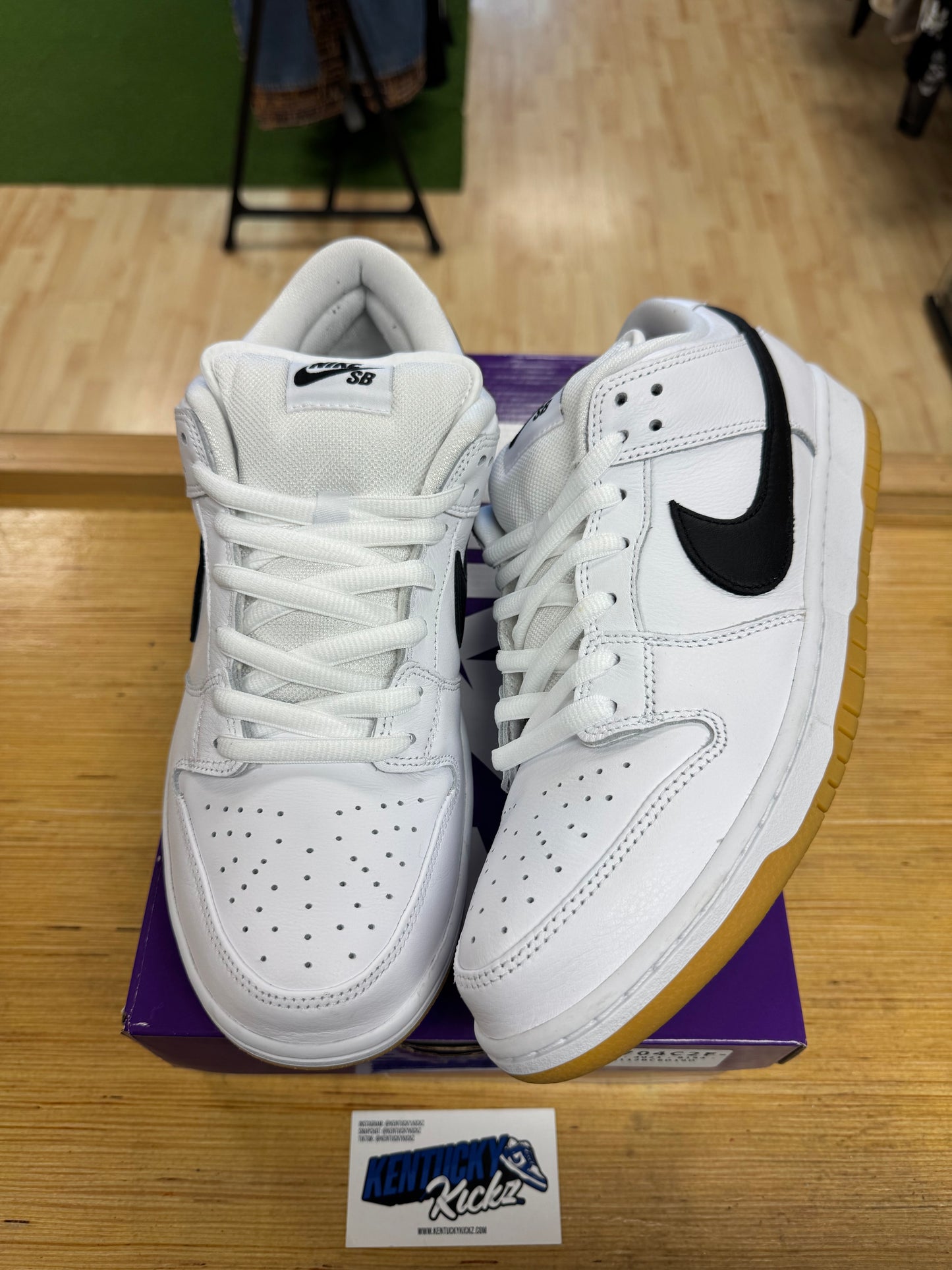SB Dunk Low Pro “White Gum” (Sz 12)