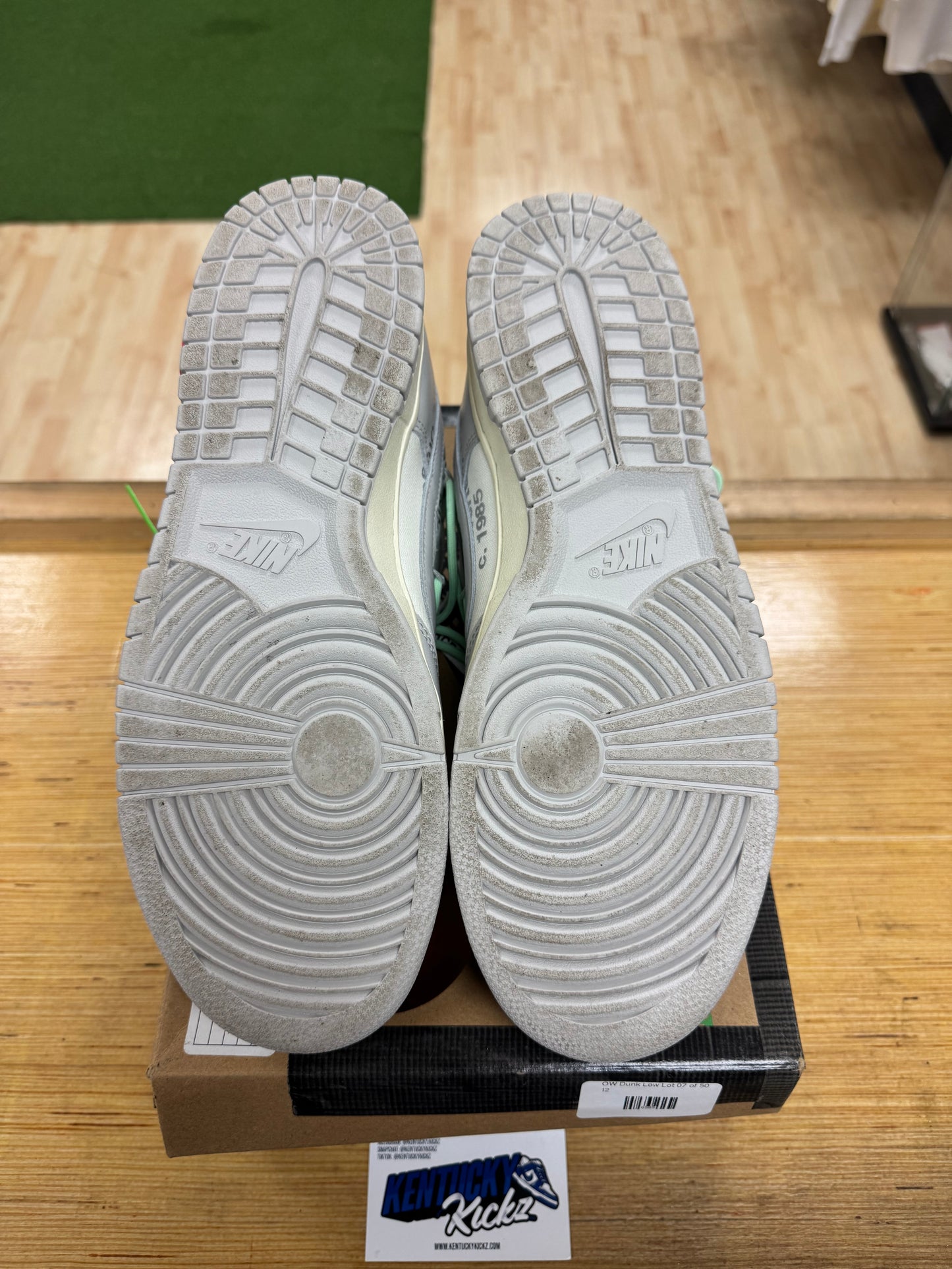 Dunk Low Off-White “Lot 7” (Sz 12)