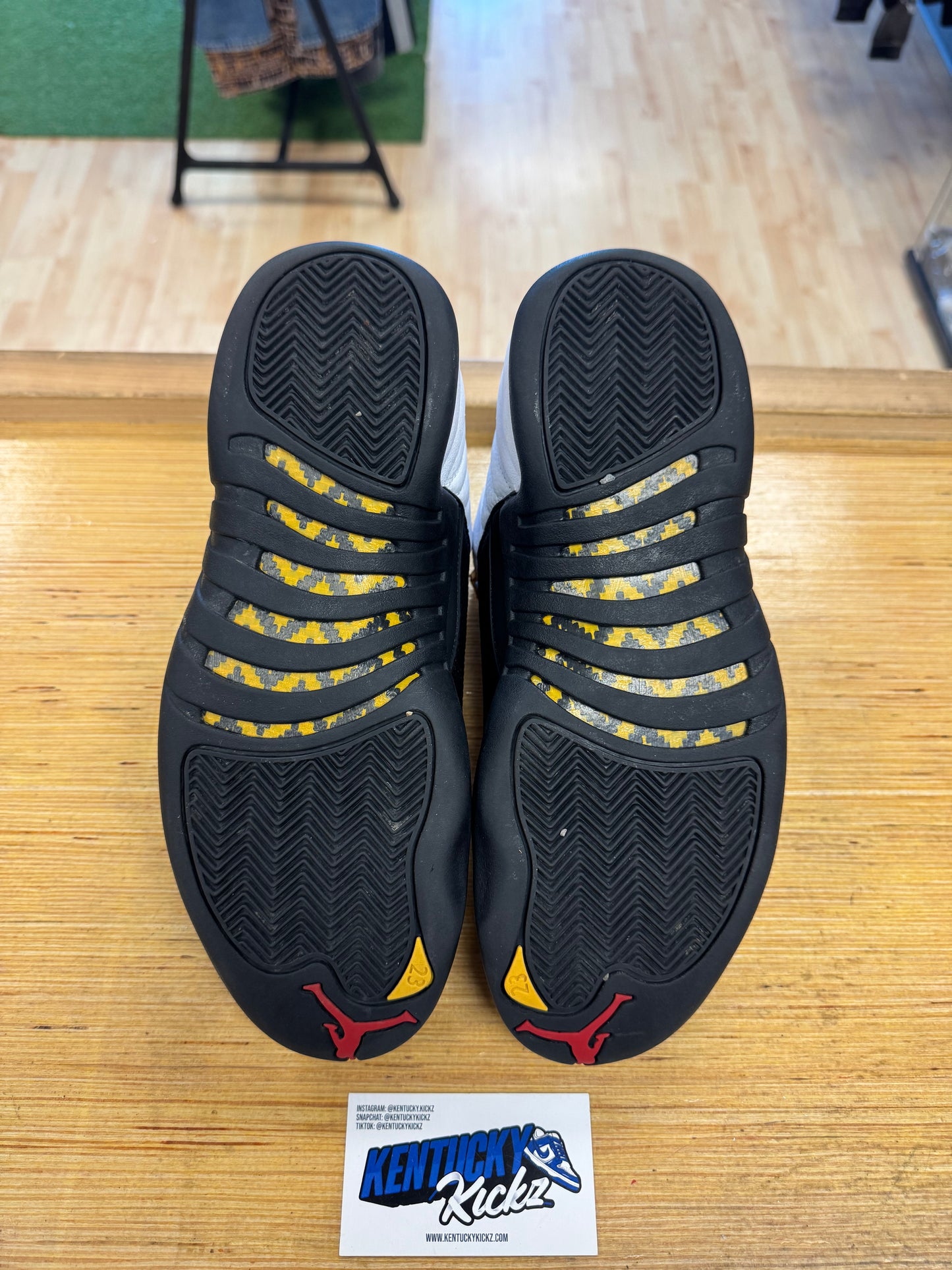 Jordan 12 Retro “Taxi” 2025 (Sz 8.5)