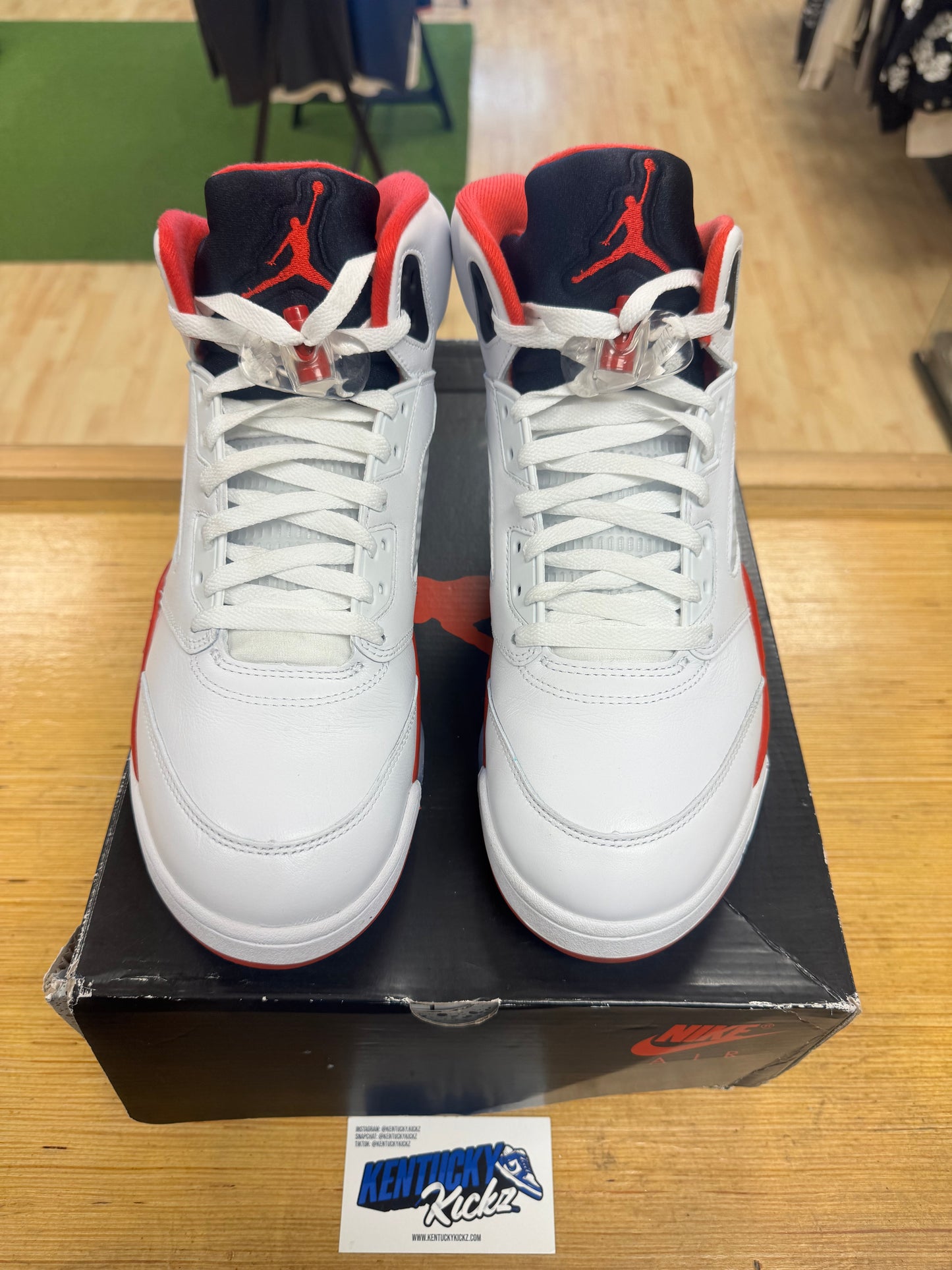 Jordan 5 Retro “Fire Red Black Tongue” 2025 (Sz 11)