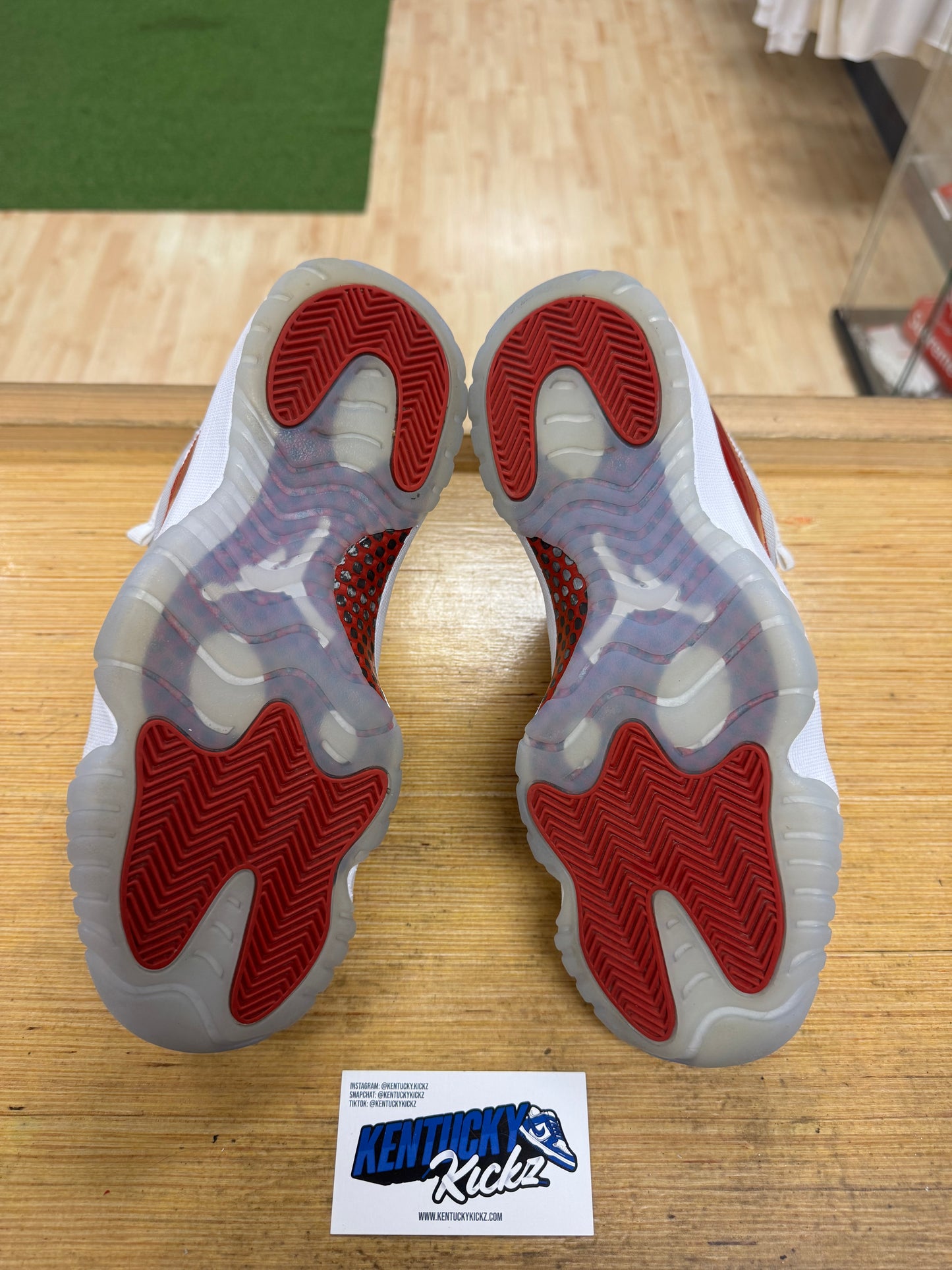 Jordan 11 Retro “Cherry” (Sz 9)