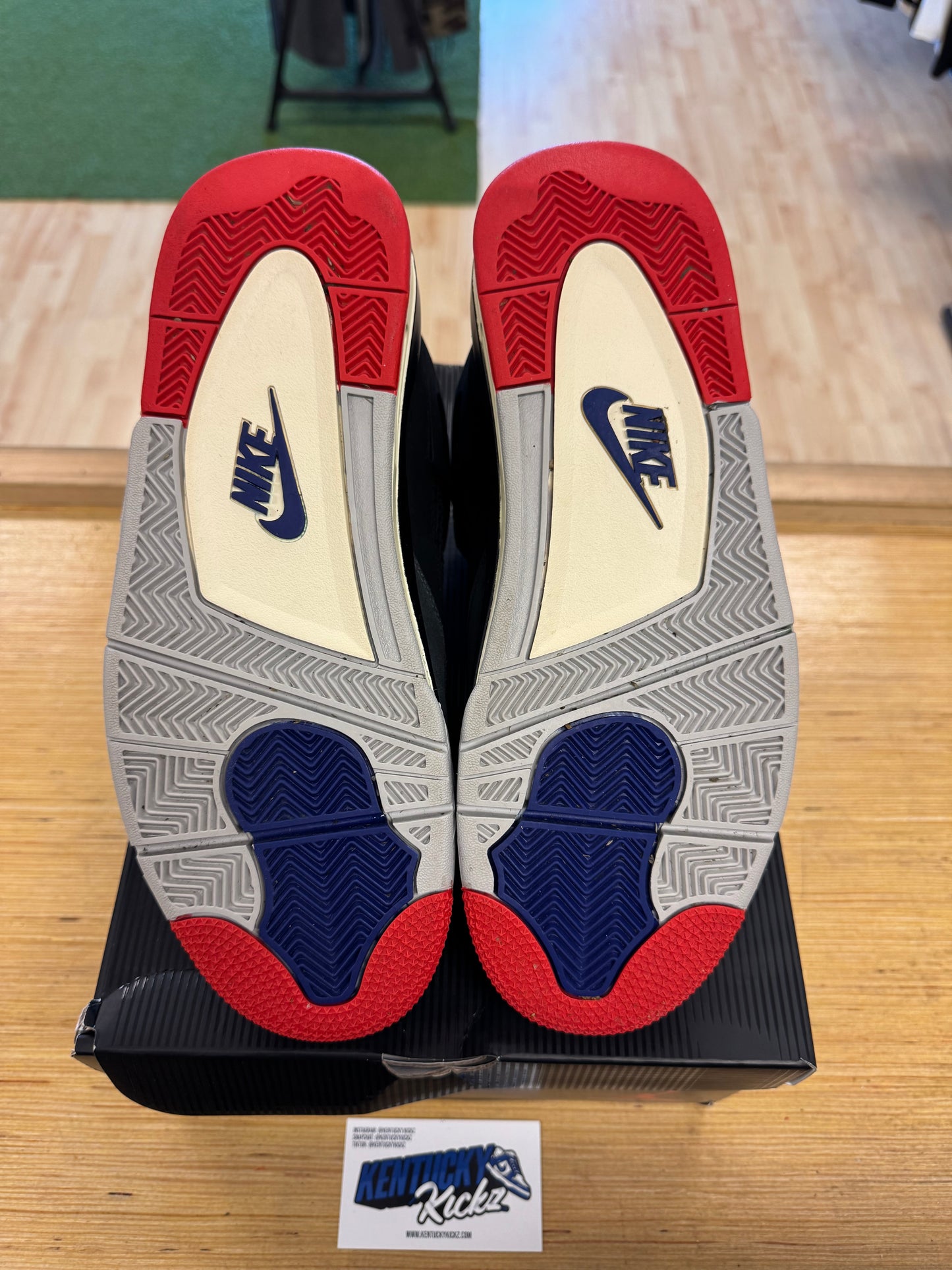 Jordan 4 Retro “Rare Air Gold Lettering” (Sz 11)