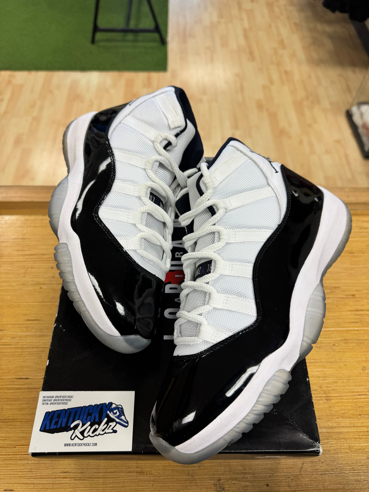 Jordan 11 Retro “Concord” 2018 (Sz 10)