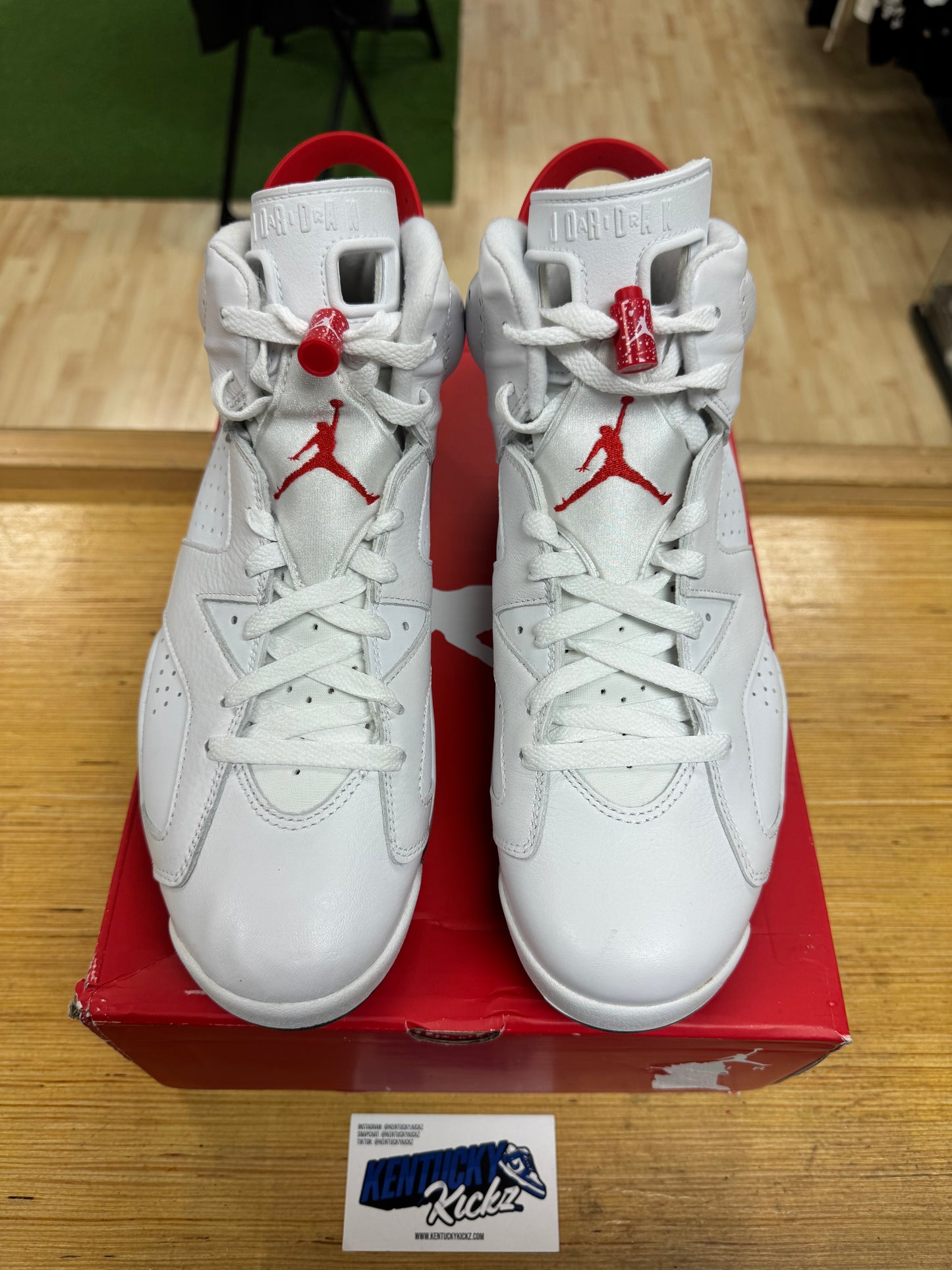 Jordan 6 Retro “Red Oreo” (Sz 10)