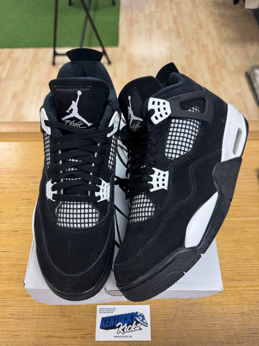 Jordan 4 Retro “White Thunder” (Sz 12)