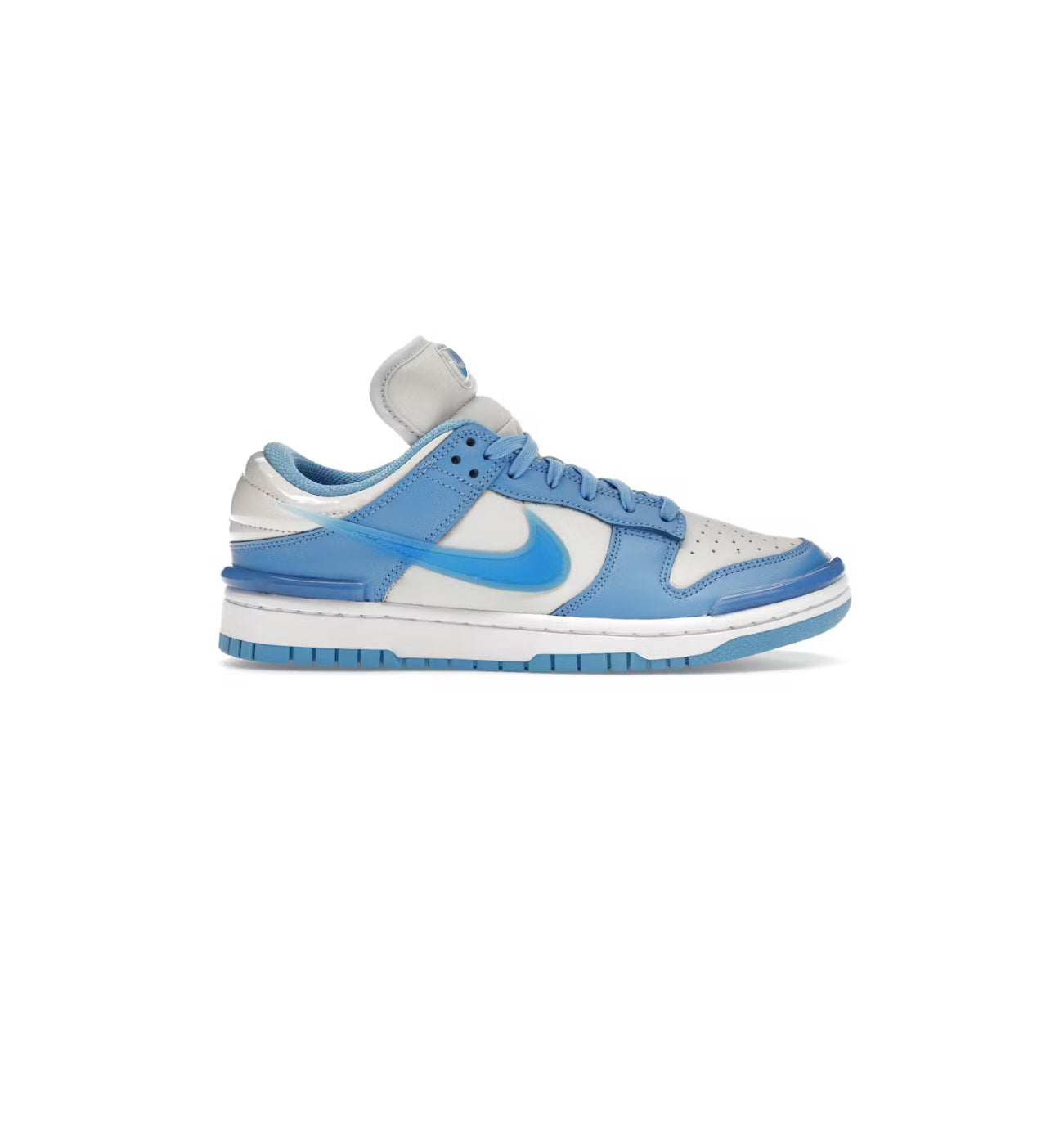 Dunk Low Twist “University Blue”