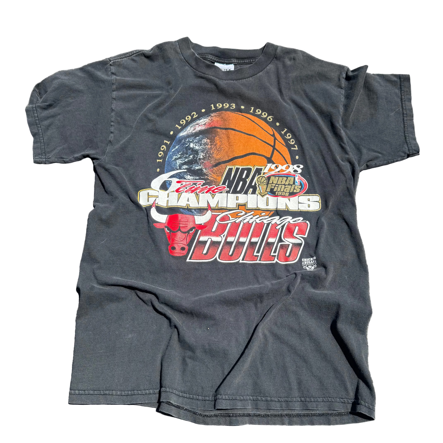 “Vintage” Bulls ‘98 (6-Time Champions Finals Tee)