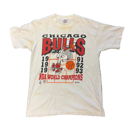“Vintage” 90s Chicago Bulls x Snoopy 3 Peat