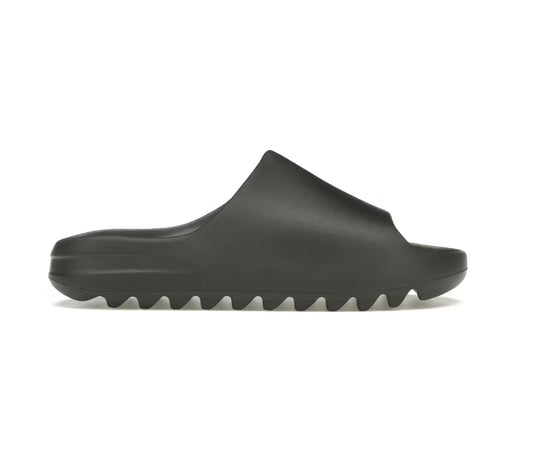 Yeezy Slide “Dark Onyx”