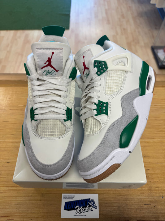Jordan 4 Retro SB “Pine Green” (Sz 7.5)