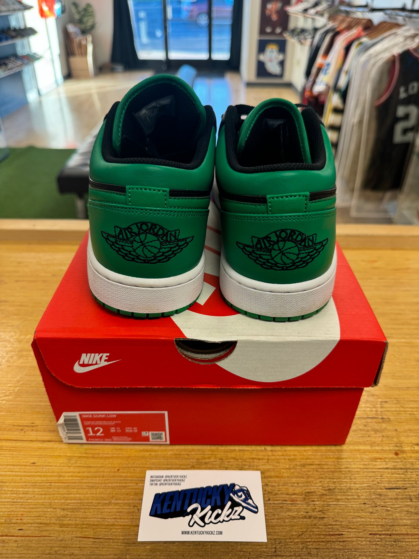 Jordan 1 Low “Lucky Green” (Sz 12)