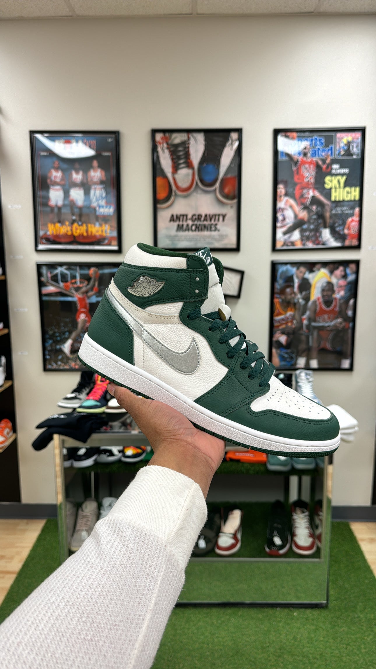 Jordan 1 Retro “Gorge Green” (Sz 12)