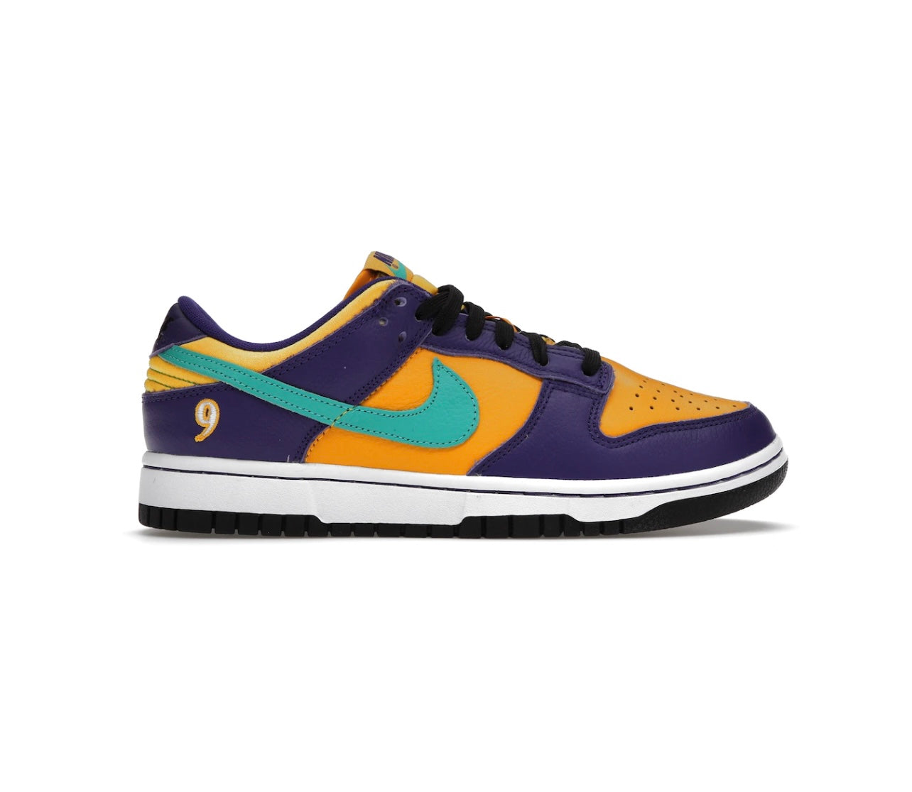 Nike Dunk Low “Lisa Leslie”